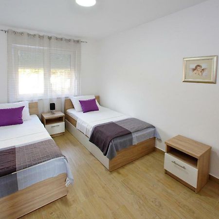 Luxury Apartments Sikiric_2 With Fantastic View On The Sea Bibinje Luaran gambar