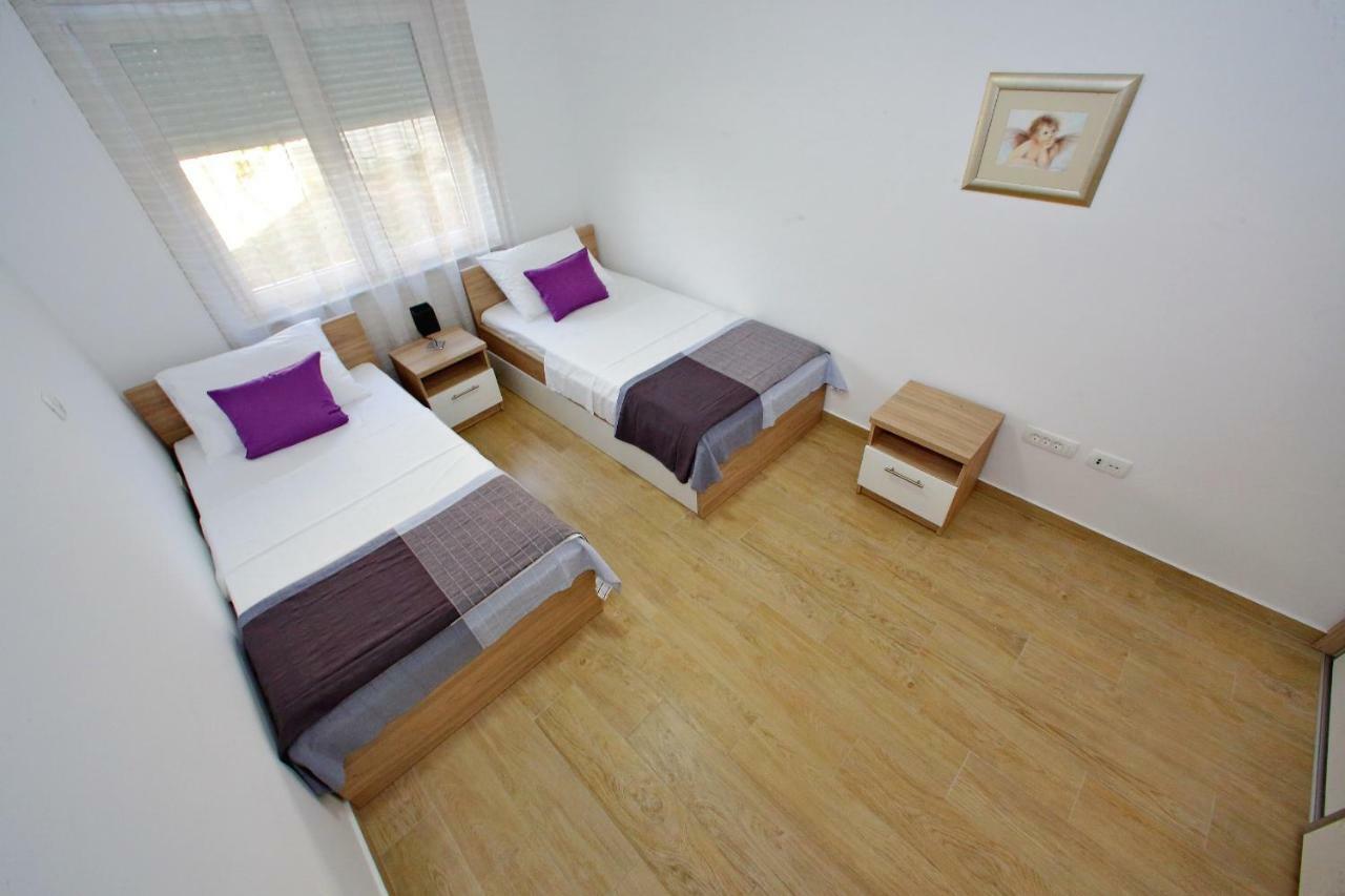 Luxury Apartments Sikiric_2 With Fantastic View On The Sea Bibinje Luaran gambar