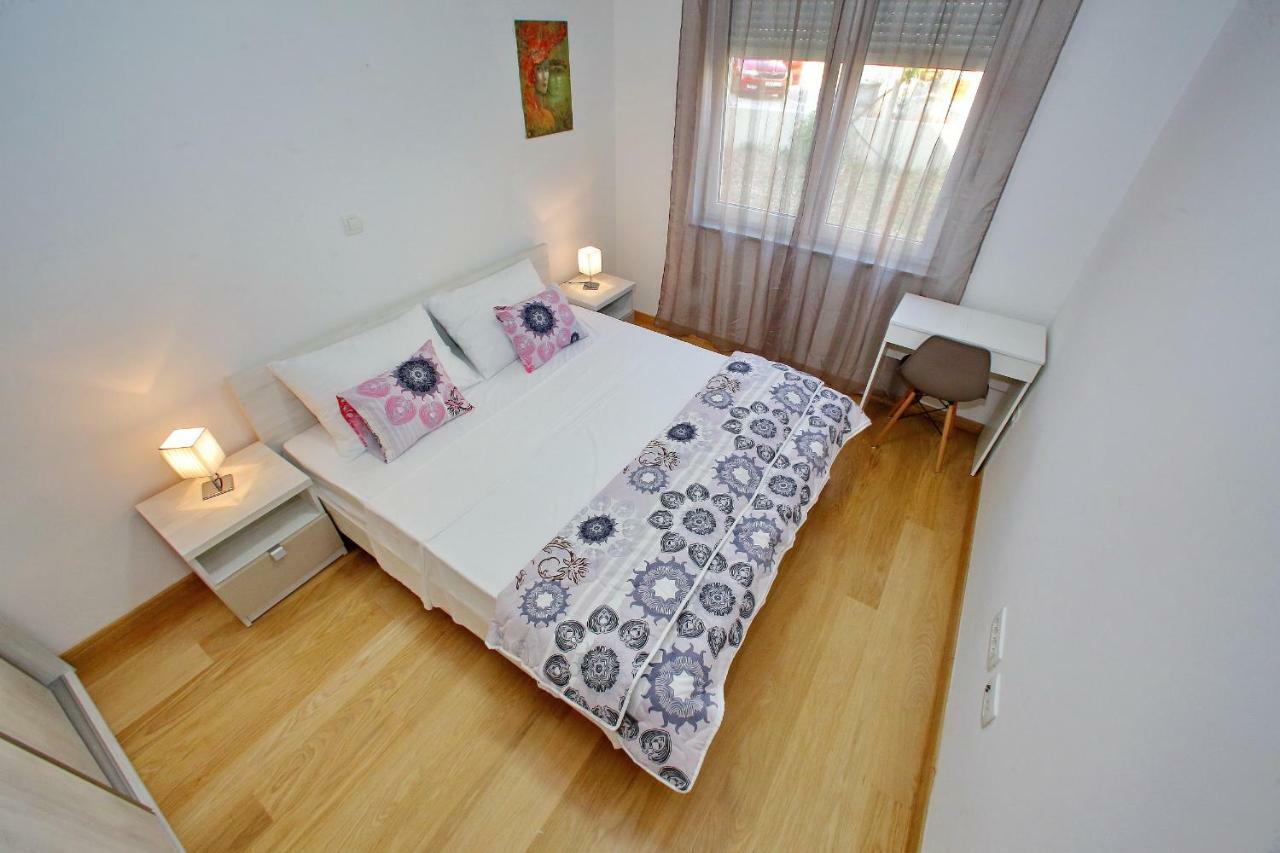 Luxury Apartments Sikiric_2 With Fantastic View On The Sea Bibinje Luaran gambar